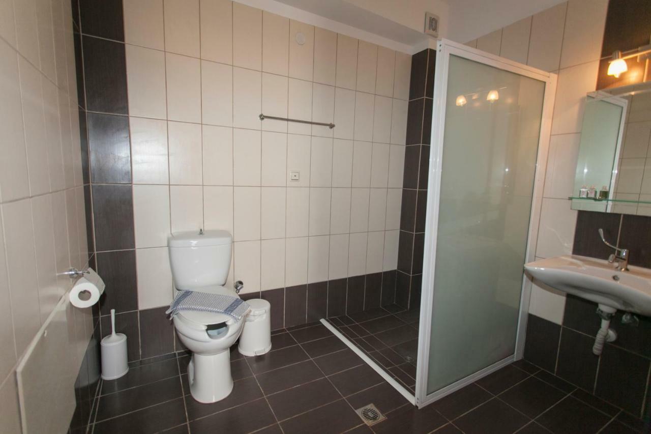 Siarbas Hotel Paralia Vrachou Zewnętrze zdjęcie