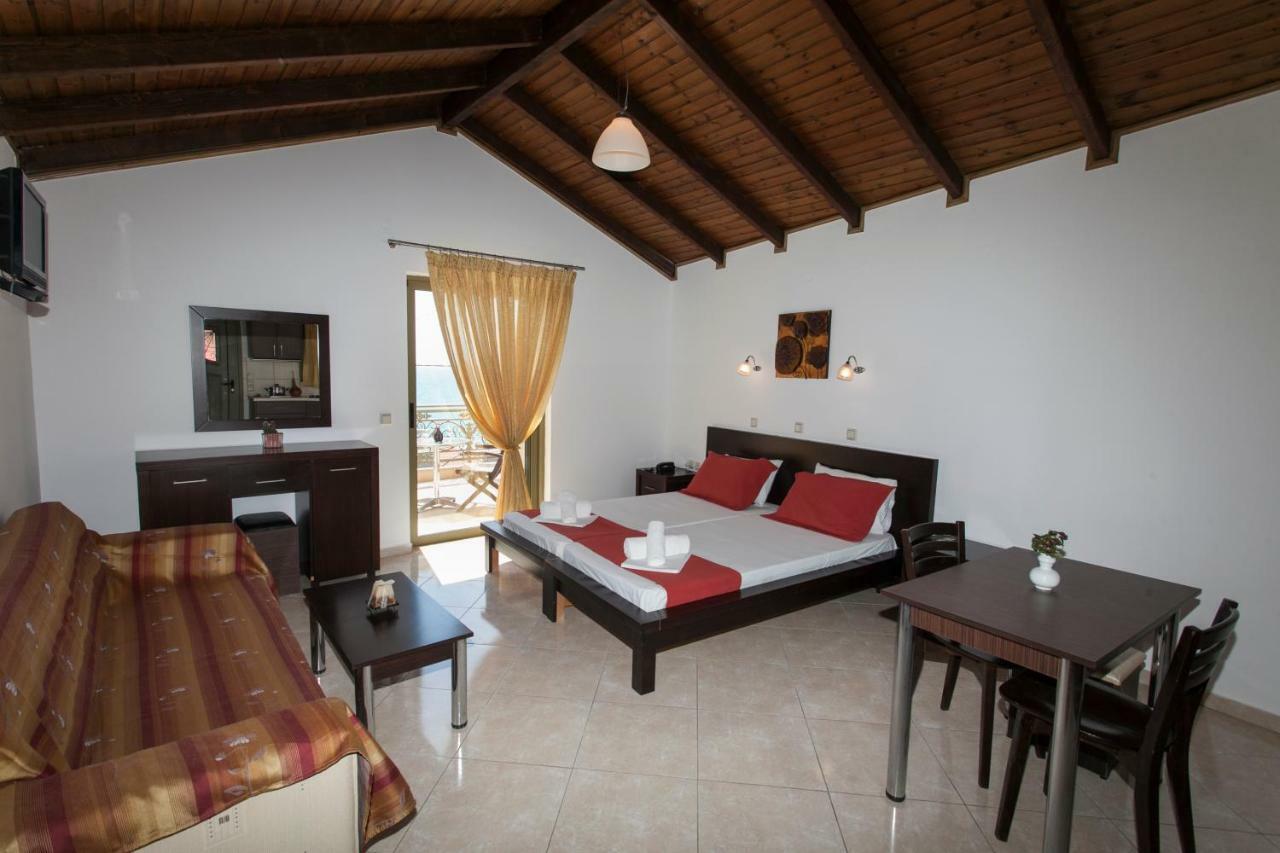 Siarbas Hotel Paralia Vrachou Zewnętrze zdjęcie