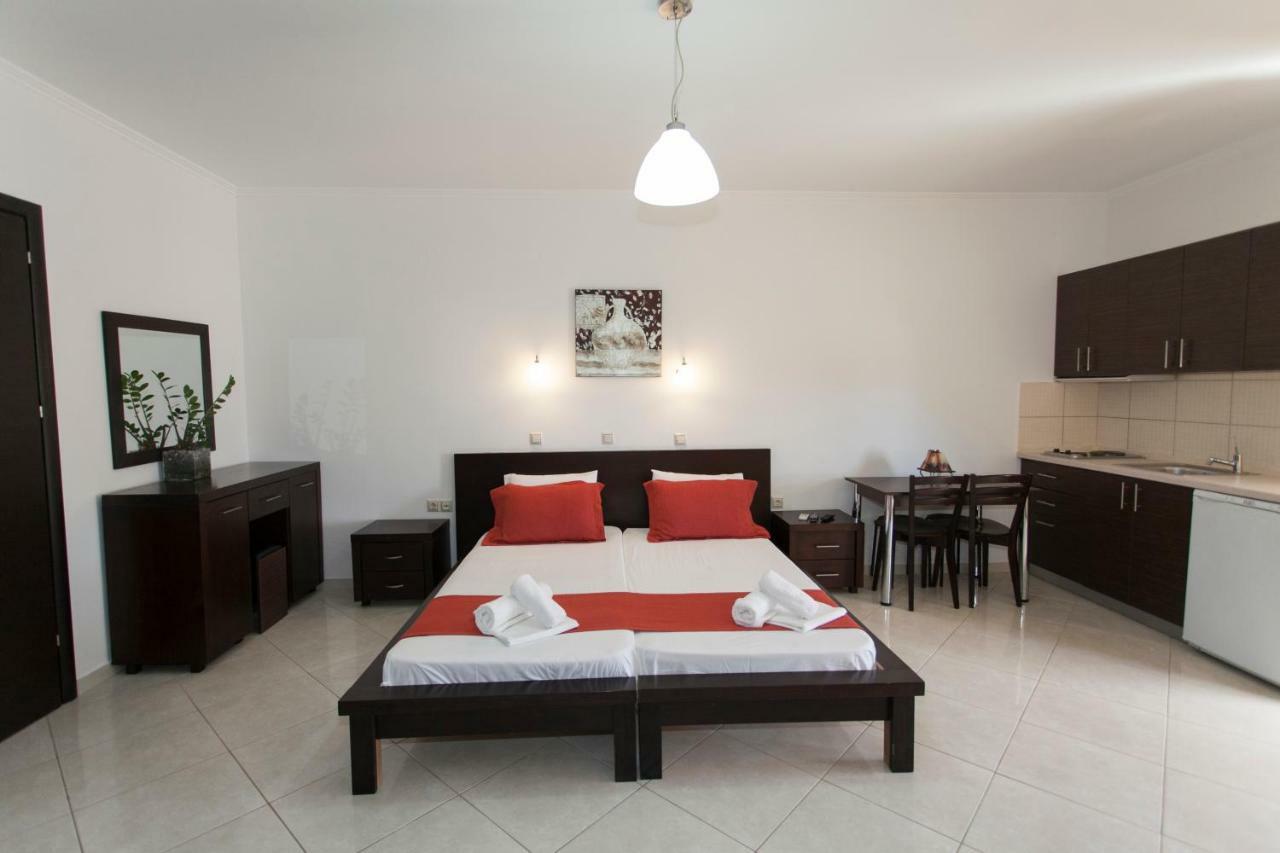Siarbas Hotel Paralia Vrachou Zewnętrze zdjęcie