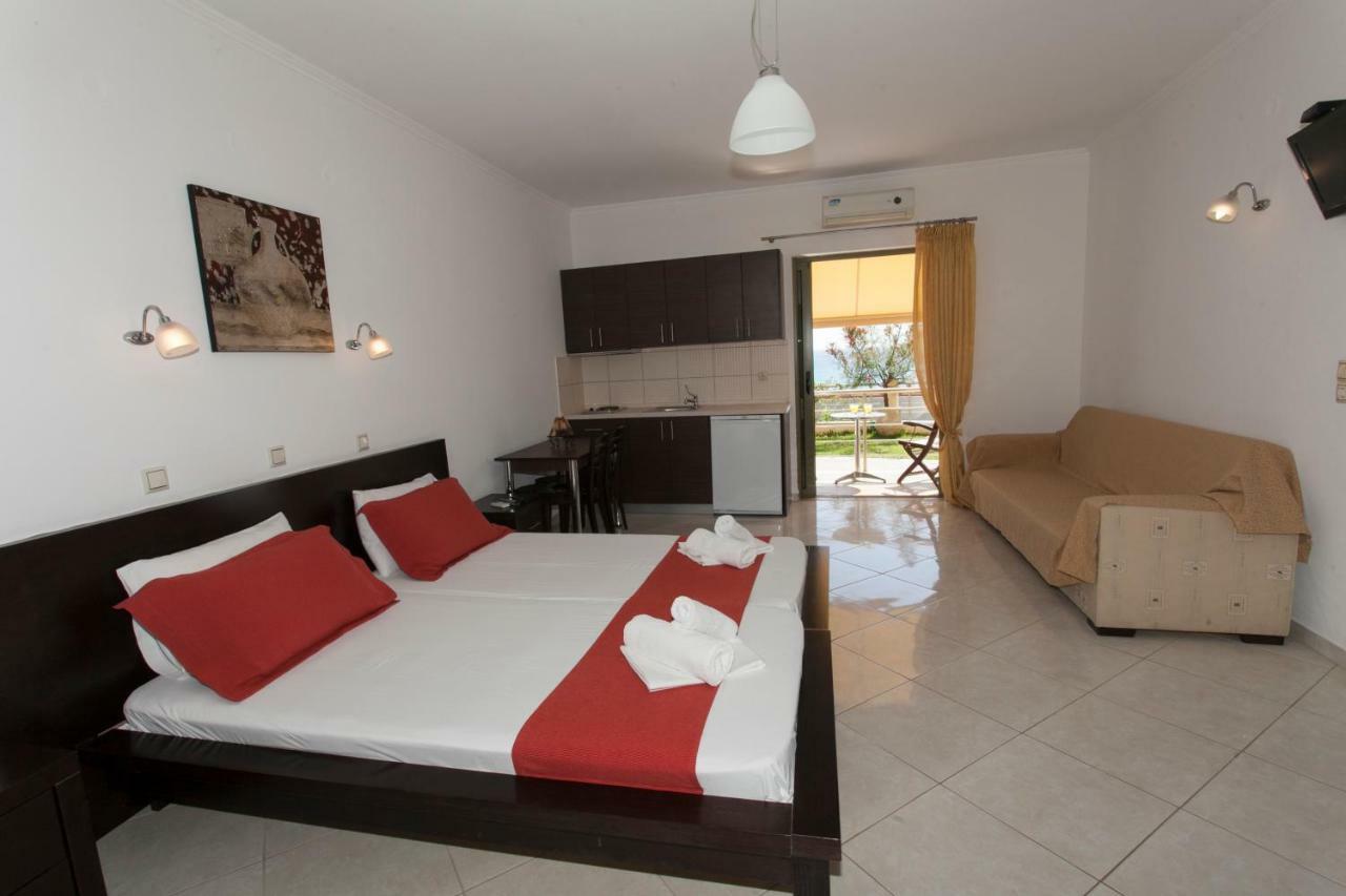 Siarbas Hotel Paralia Vrachou Zewnętrze zdjęcie